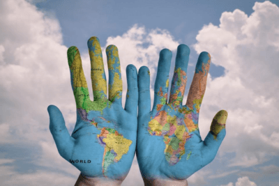 hands-painted-like-globe.png
